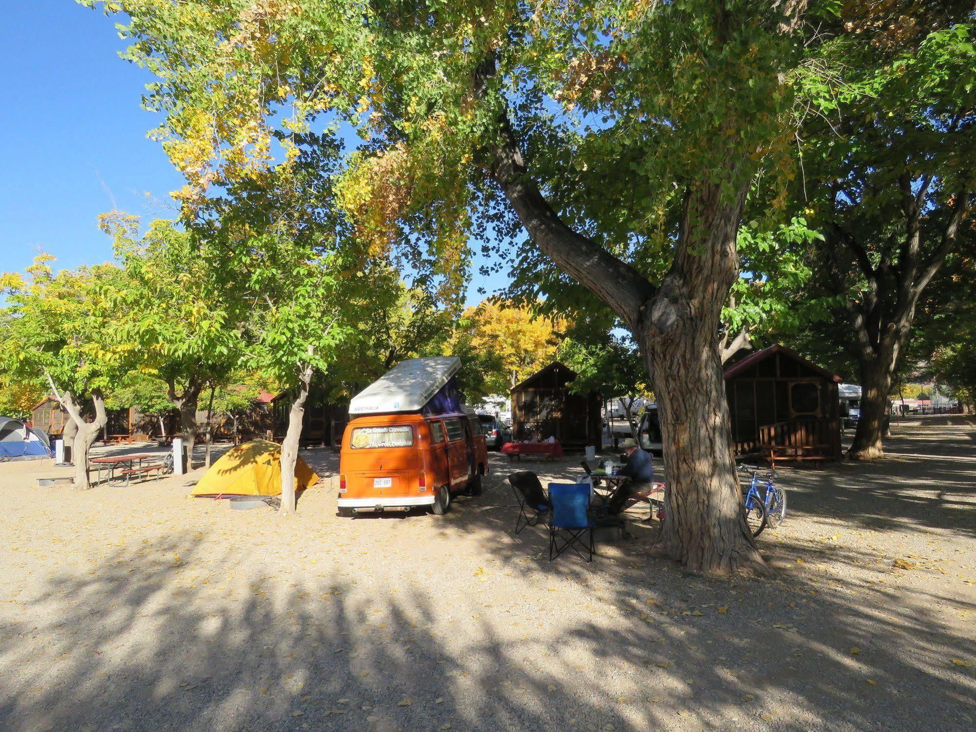 Sun Outdoors Moab Downtown Hotel Exterior photo